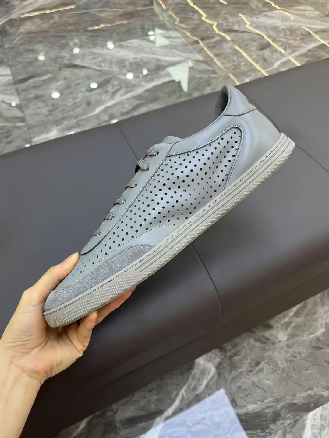 Men's Men's Shoes 💰400 [New Style] 🐝🐝DG—Dolce&G men's calfskin sneakers Portofino Yacht shoes, simple and versatile design, unique saddle leather soles. The Dolce &G logo rear wing is the icing on the cake. Imported cowhide + rubber outsole Size: 39-44 (customized at 38.45)